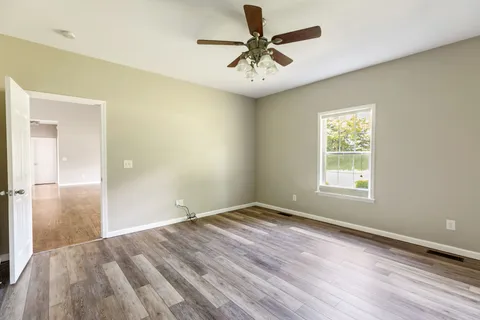 $434,999 | 2373 Hampshire Pike, Columbia, TN 38401