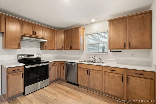 $273,900 | 5009 Schaefer Lane, Floyds Knobs, IN 47119