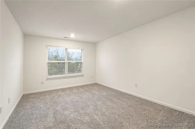 $273,900 | 5009 Schaefer Lane, Floyds Knobs, IN 47119