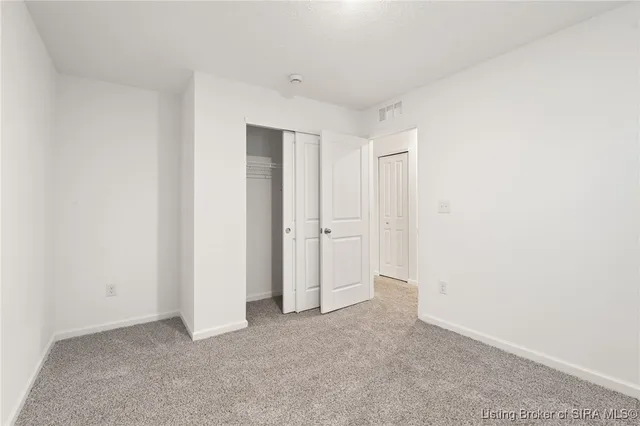 $273,900 | 5009 Schaefer Lane, Floyds Knobs, IN 47119