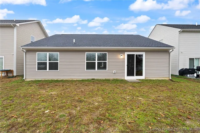 $273,900 | 5009 Schaefer Lane, Floyds Knobs, IN 47119