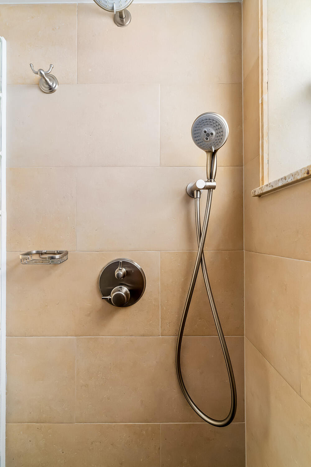 215 North Birch Road, Unit 5B Fort Lauderdale, FL 33304 - Photo 44 of 73 43