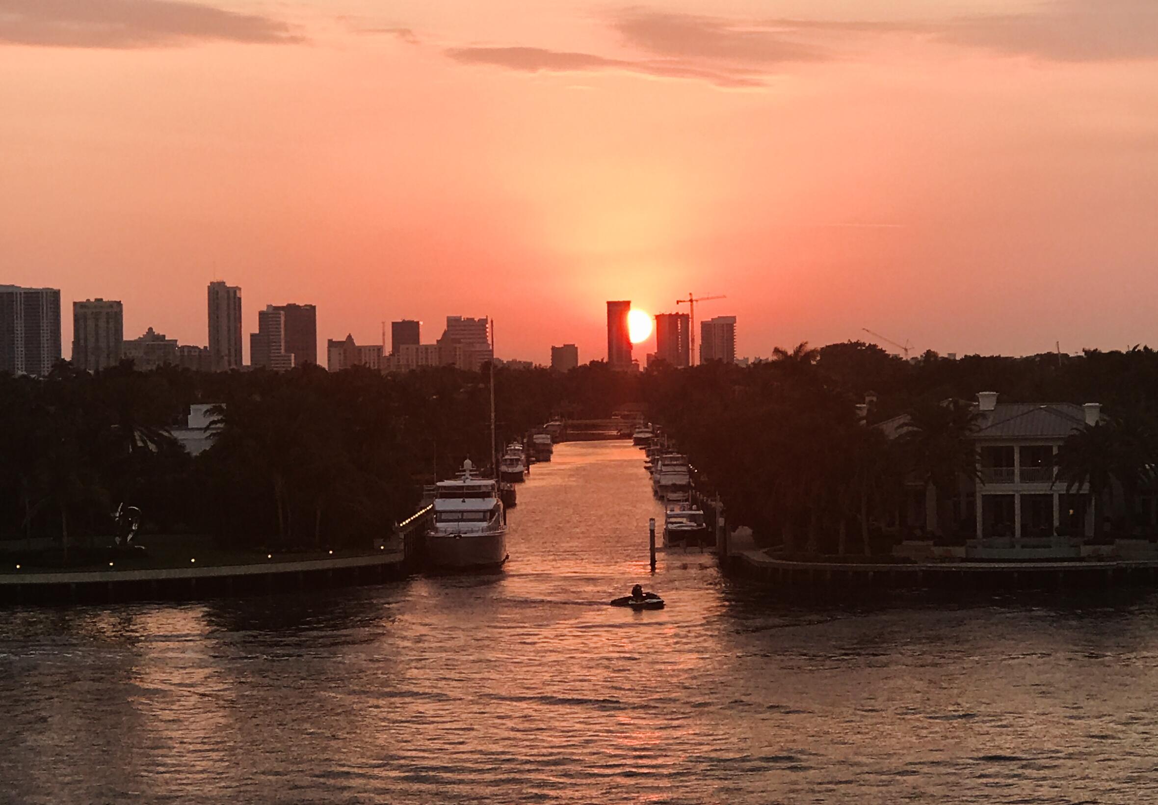 215 North Birch Road, Unit 5B Fort Lauderdale, FL 33304 - Photo 71 of 73 a view of a terrace