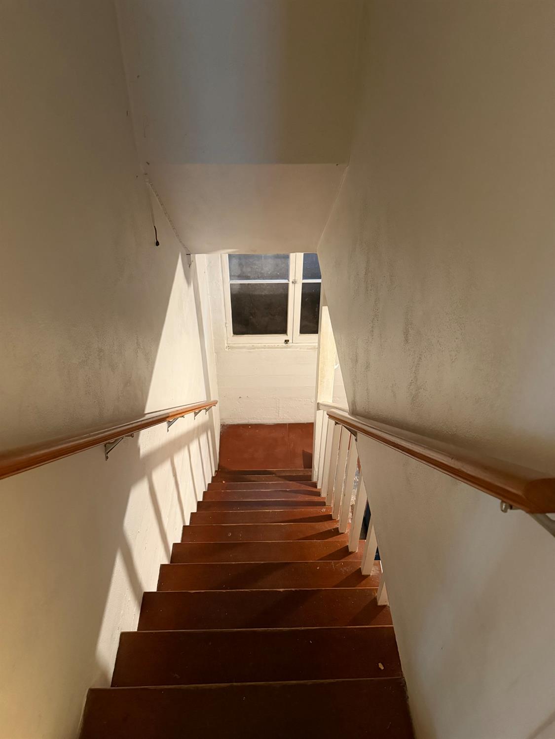 215 East Clinton Avenue Fresno, CA 93704 - Photo 24 of 29 a view of entryway and hall