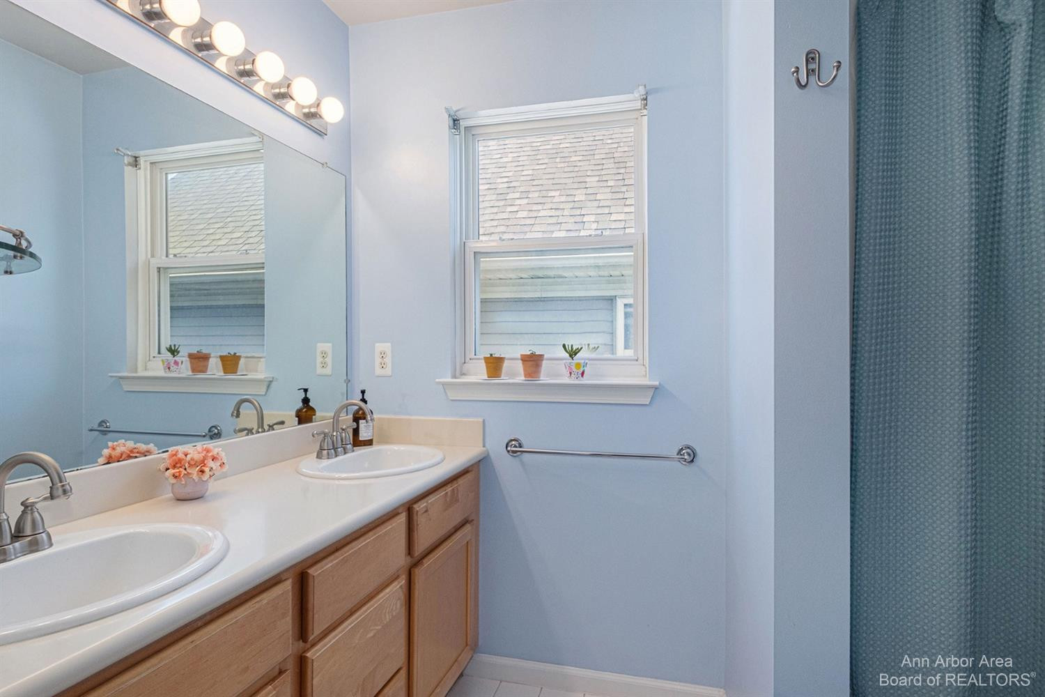 1736 South Maple Road Ann Arbor, MI 48103 - Photo 21 of 26 Photo 21