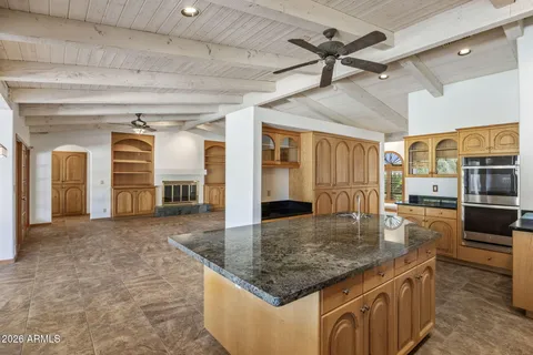 $4,500,000 | 8700 North 58th Place, Paradise Valley, AZ 85253
