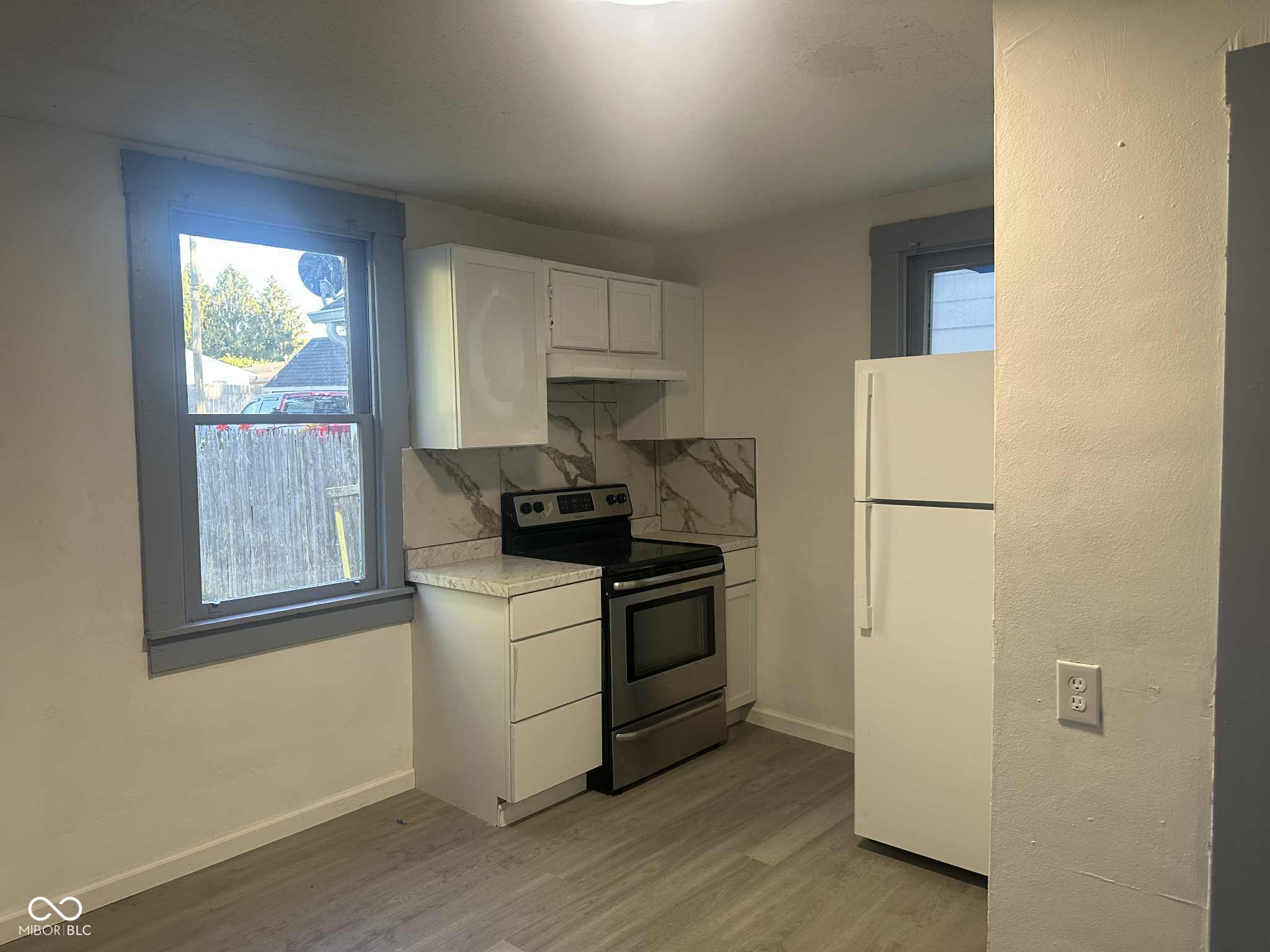 1437 Kappes Street Indianapolis, IN 46221 - Photo 6 of 12