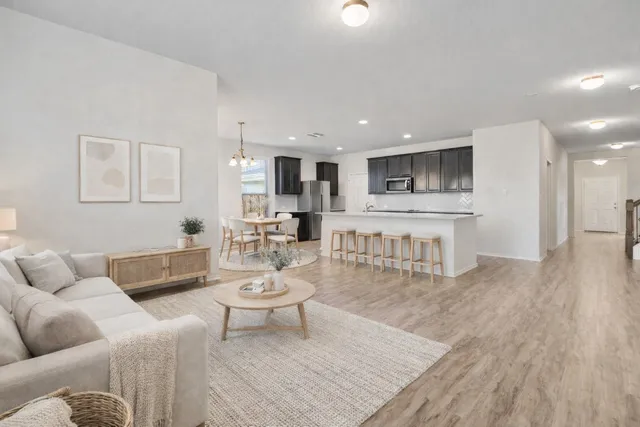 $449,990 | 332 Spotted Rail Ridge, Leander, TX 78641