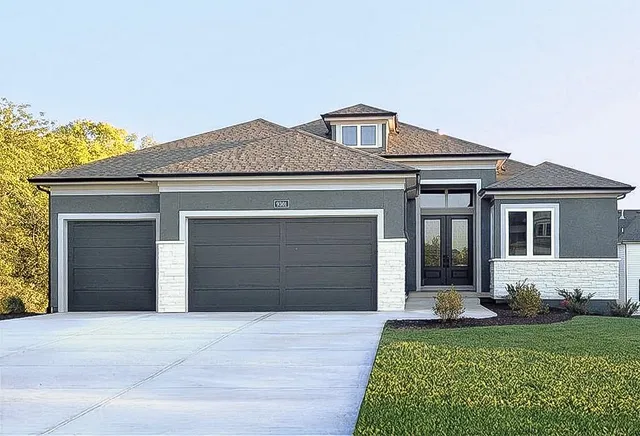 $984,950 | 9301 West 168th Street, Overland Park, KS 66085