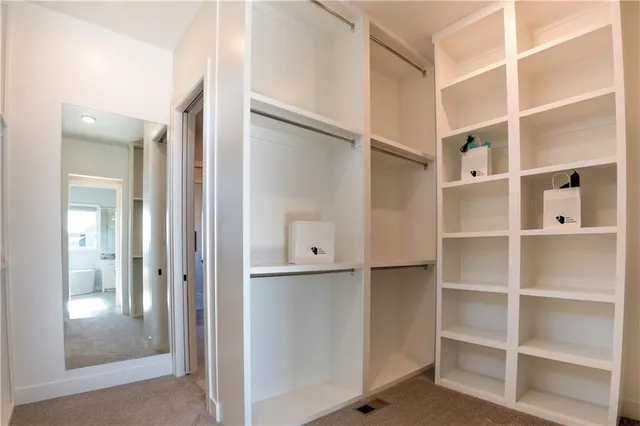 $984,950 | 9301 West 168th Street, Overland Park, KS 66085