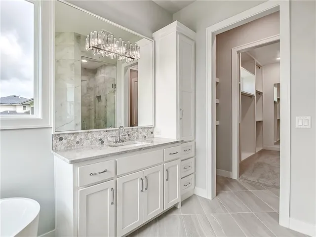 $984,950 | 9301 West 168th Street, Overland Park, KS 66085