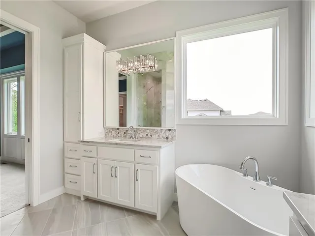 $984,950 | 9301 West 168th Street, Overland Park, KS 66085