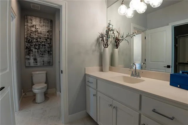 $984,950 | 9301 West 168th Street, Overland Park, KS 66085