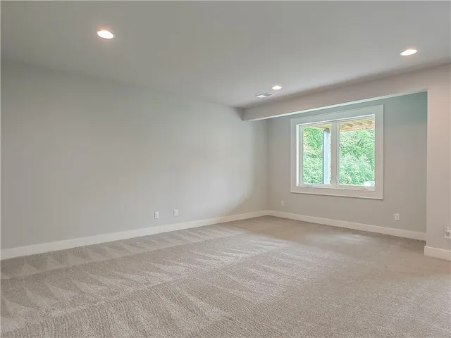 $984,950 | 9301 West 168th Street, Overland Park, KS 66085