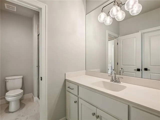 $984,950 | 9301 West 168th Street, Overland Park, KS 66085