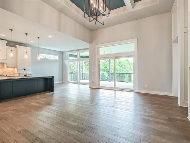 $984,950 | 9301 West 168th Street, Overland Park, KS 66085