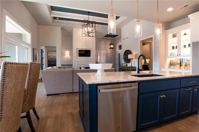 $984,950 | 9301 West 168th Street, Overland Park, KS 66085