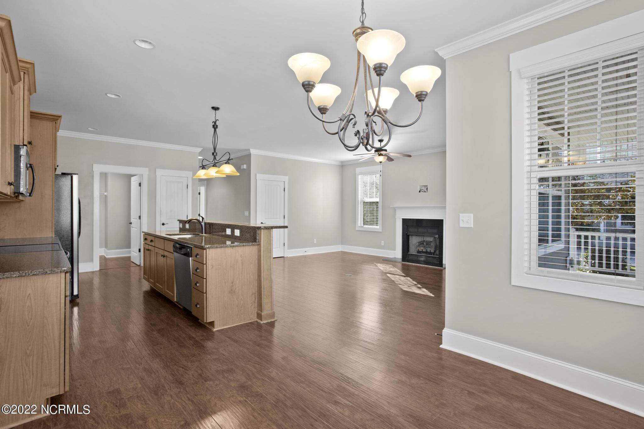 206 West Azalea Drive Holly Ridge, NC 28445 - Photo 11 of 27 IMG_2615