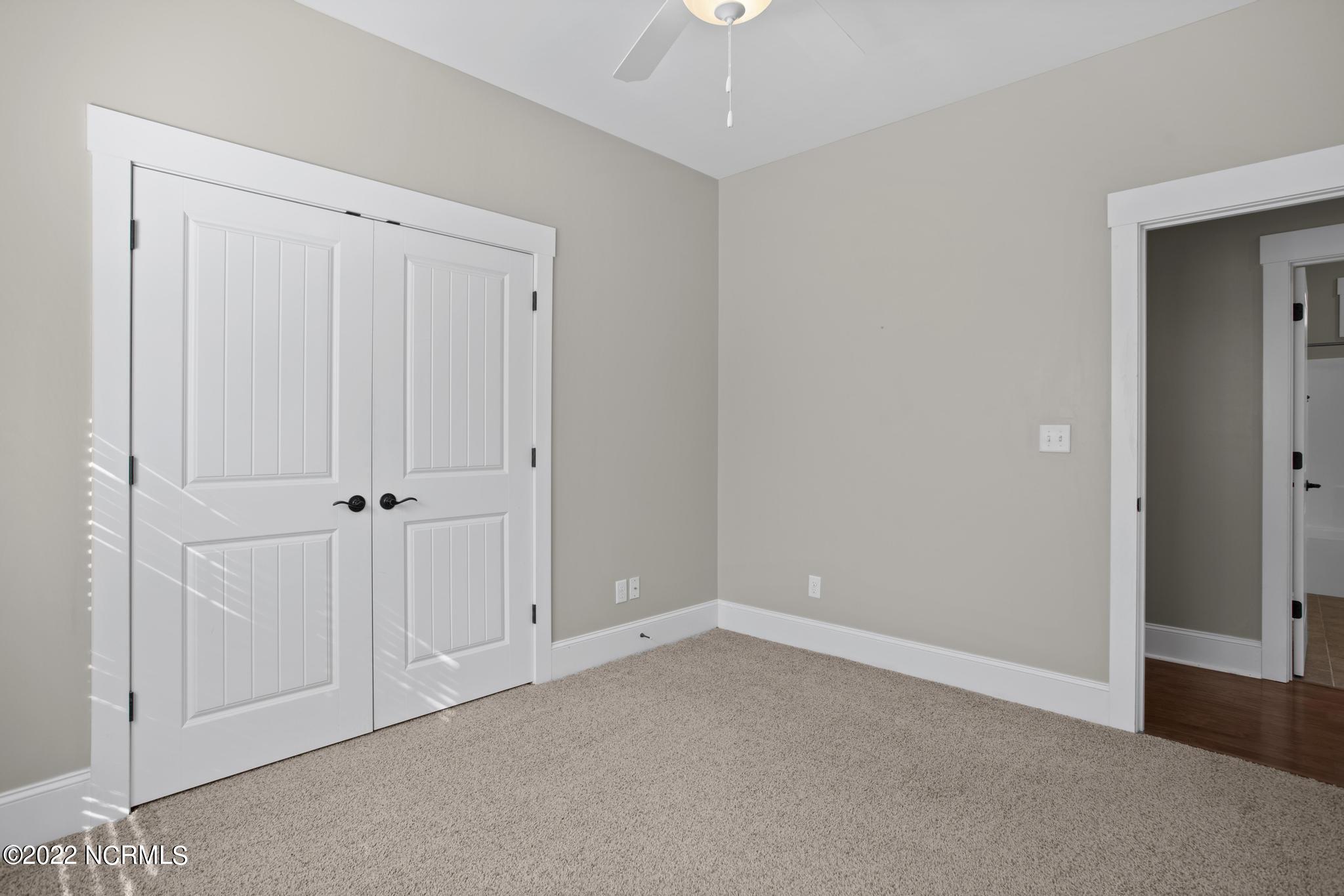206 West Azalea Drive Holly Ridge, NC 28445 - Photo 18 of 27 IMG_2636