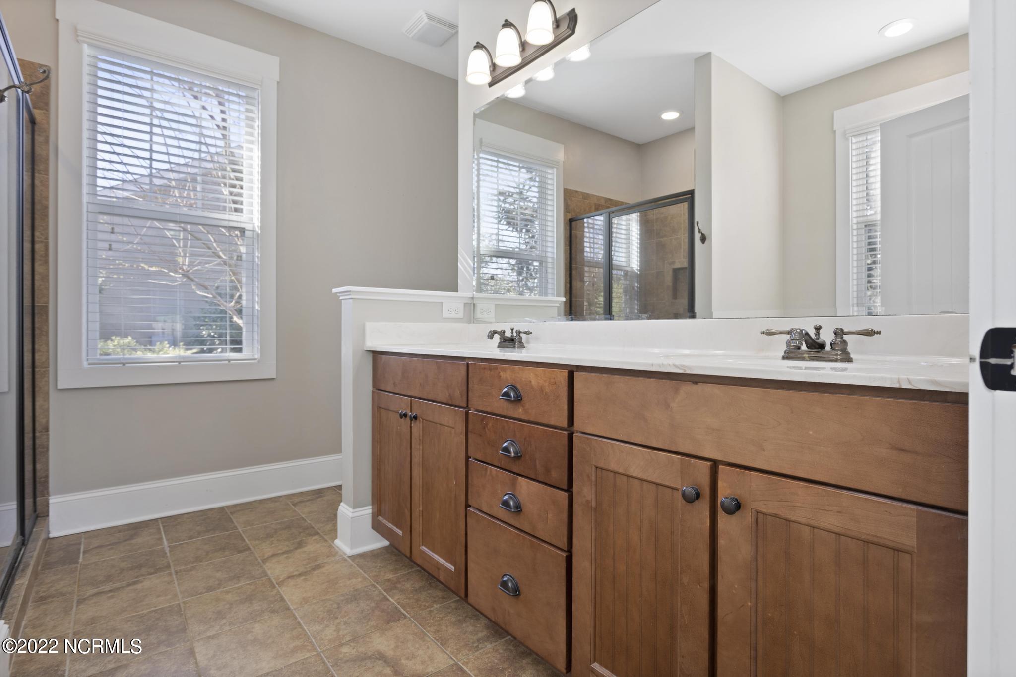 206 West Azalea Drive Holly Ridge, NC 28445 - Photo 23 of 27 IMG_2654