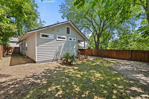 $610,000 | 3203 East 18th Street, Austin, TX 78721