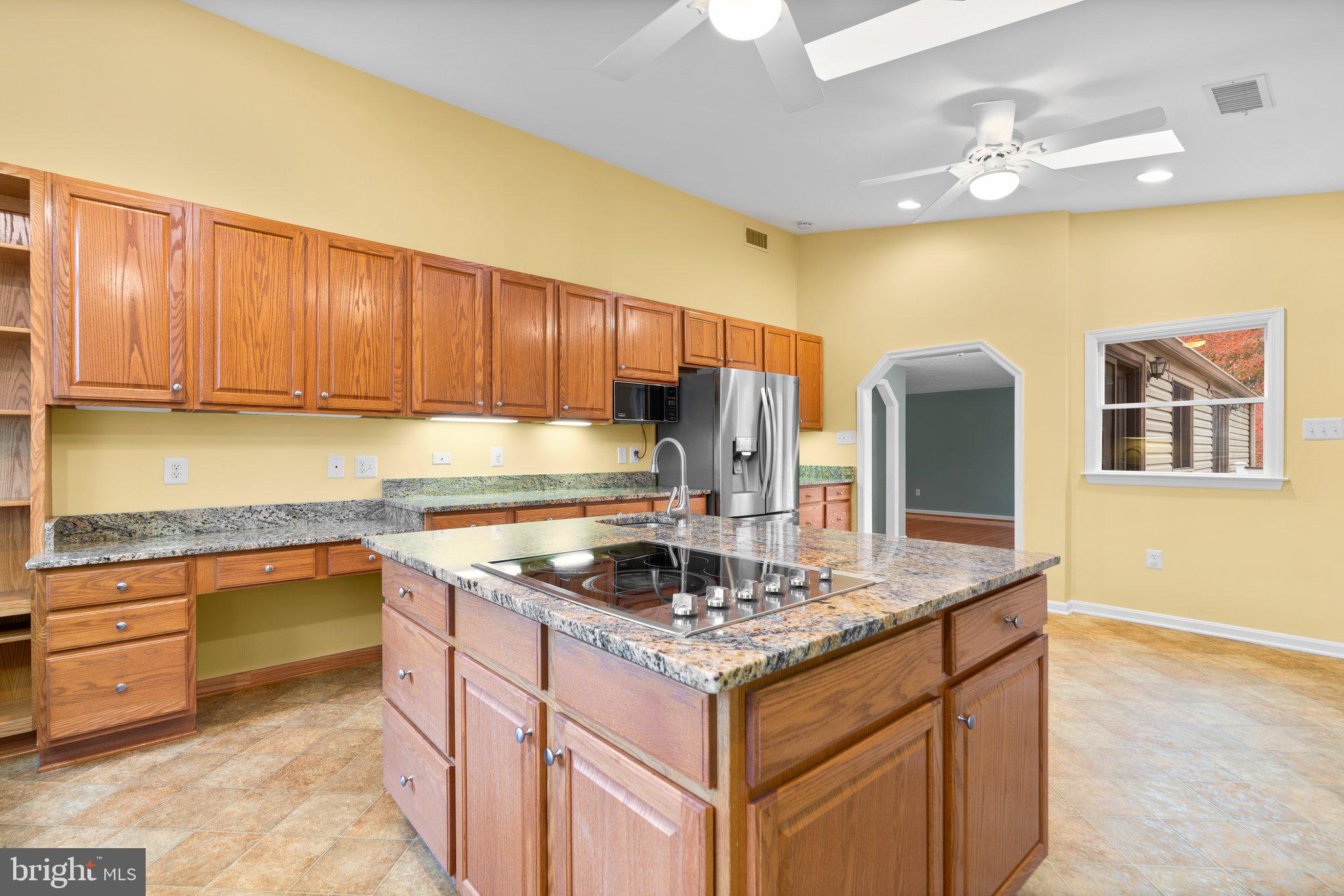 6824 Pyramid Way Columbia, MD 21044 - Photo 6 of 42 Gallery Image 6