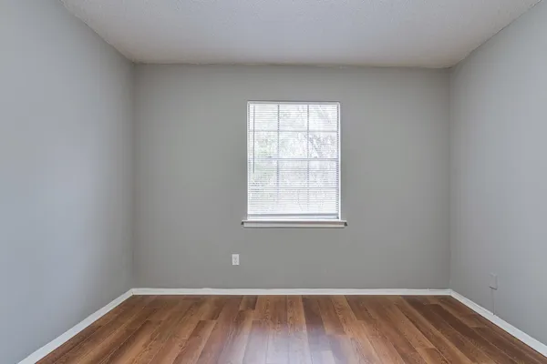 $945 | 3646 Spottswood Avenue, Unit 9, Memphis, TN 38111