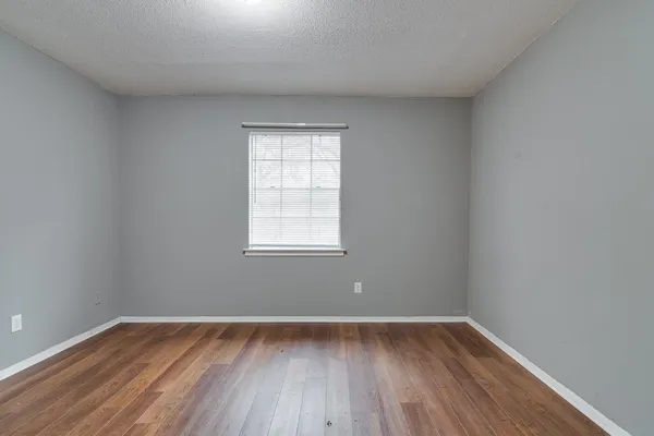 $945 | 3646 Spottswood Avenue, Unit 9, Memphis, TN 38111