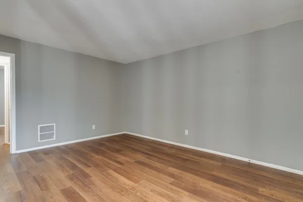 $945 | 3646 Spottswood Avenue, Unit 9, Memphis, TN 38111