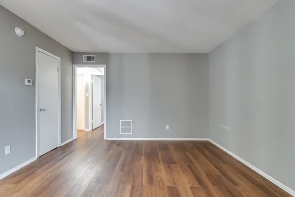 $945 | 3646 Spottswood Avenue, Unit 9, Memphis, TN 38111