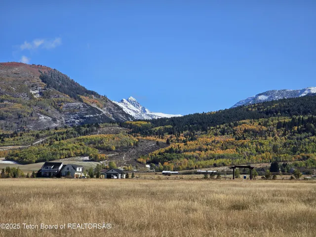 $525,000 | 1955 Cherry Grove Lane, Victor, ID 83455