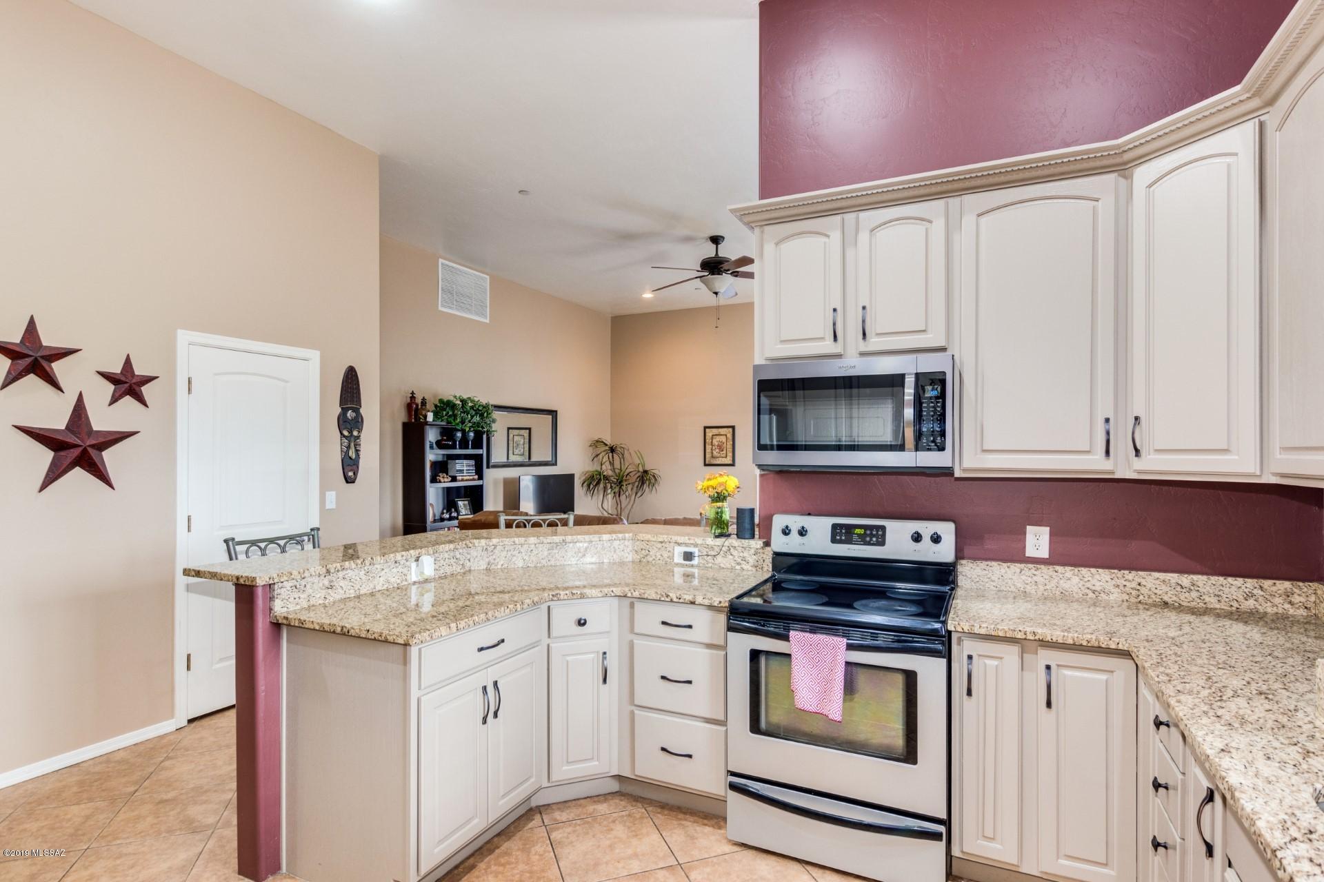 12586 West Mile Wide Road Tucson, AZ 85743 - Photo 8 of 39 Gallery Image 8