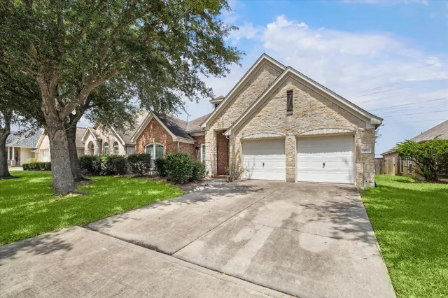 $2,800 | 14923 Barton Grove Lane, Humble, TX 77396