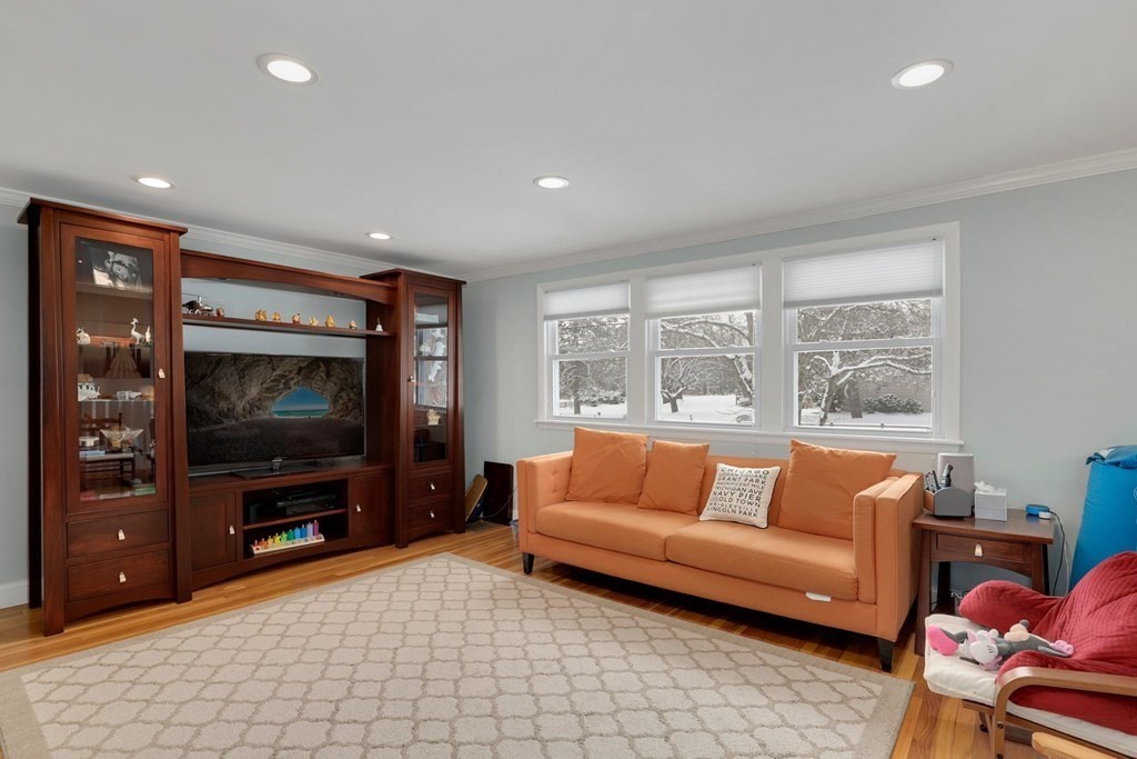 1 Launching Road Andover, MA 01810 - Photo 3 of 35 Gallery Image 3