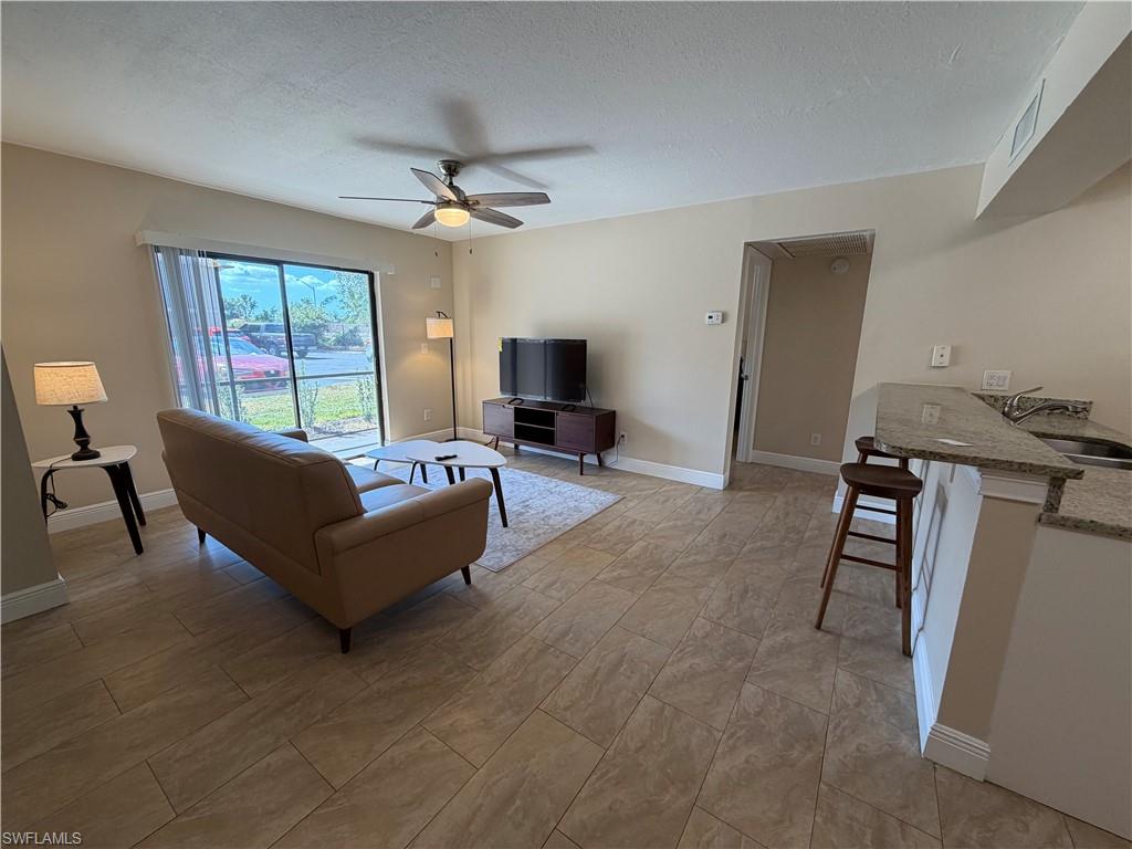 5327 Summerlin Road, Unit 2707 Fort Myers, FL 33919 - Photo 2 of 27