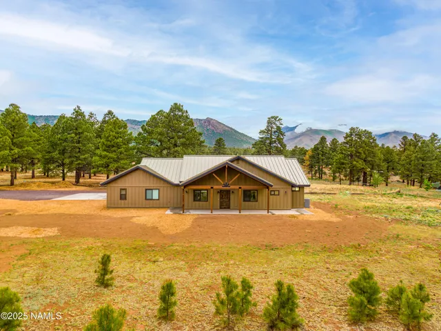 $1,188,000 | 8441 North Fleming Drive, Flagstaff, AZ 86004