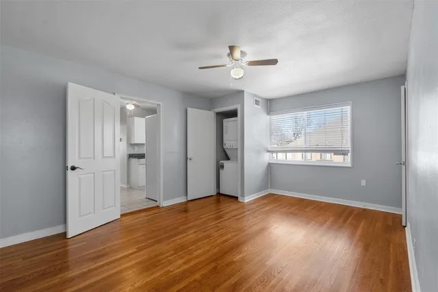 $1,200 | 5837 Locke Avenue, Unit D, Fort Worth, TX 76107