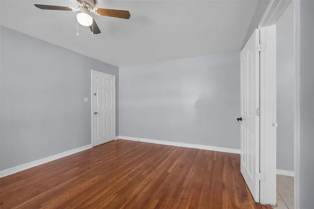 $1,200 | 5837 Locke Avenue, Unit D, Fort Worth, TX 76107