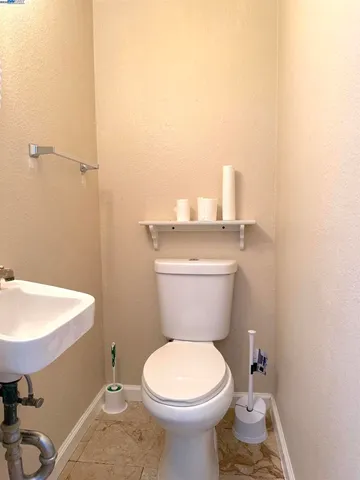 $2,995 | 6100 Joaquin Murieta Avenue, Newark, CA 94560