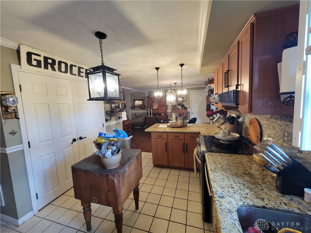 2887 Dayton Springfield Road Springfield, OH 45506 - Photo 19 of 27