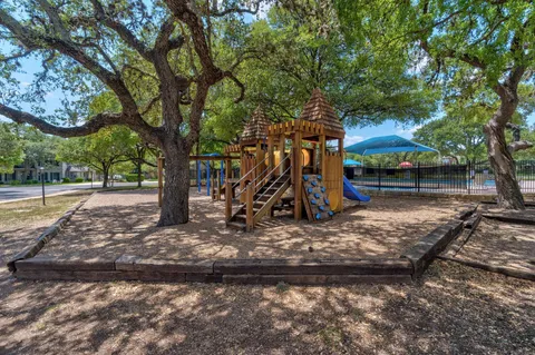 $765,000 | 4030 Shavano Drive, Austin, TX 78749