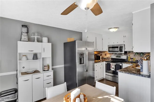 $169,999 | 4 B Springwood Square, Harwick, PA 15049