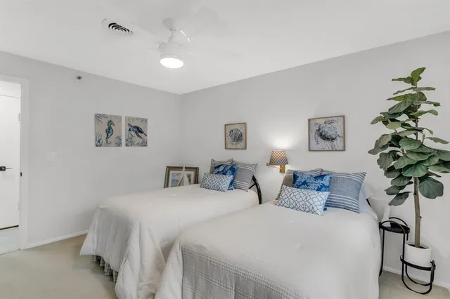 a view of a tennis court