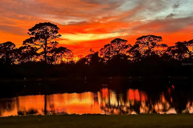 $349,900 | 8186 Terrace Garden Drive North, Unit 101, St. Petersburg, FL 33709