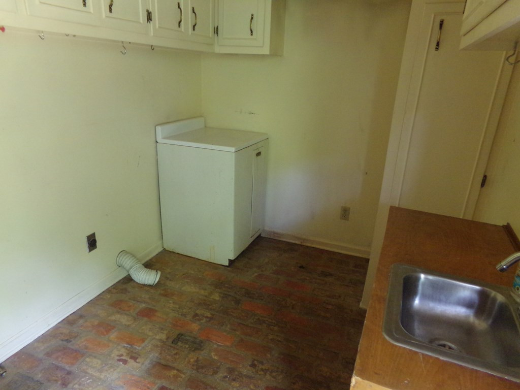 701 Reynolds Road Sumter, SC 29150 - Photo 6 of 21 Gallery Image 6