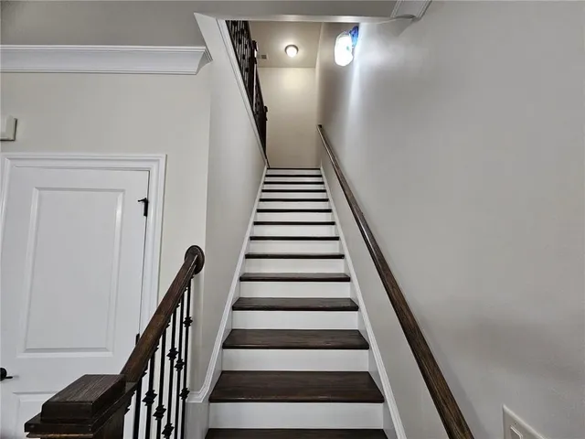 $499,900 | 3920 Glenview Club Lane, Duluth, GA 30097