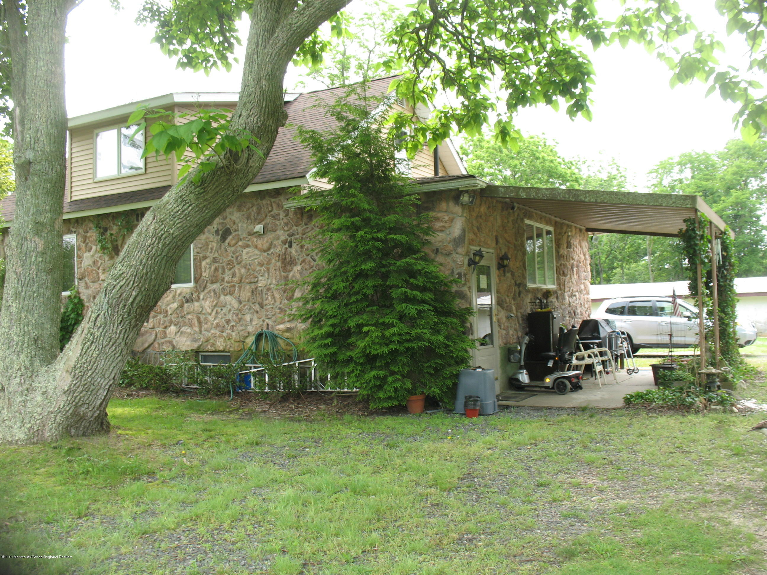 500 Oak Glen Road Howell, NJ 07731 - Photo 2 of 64 IMG_1160