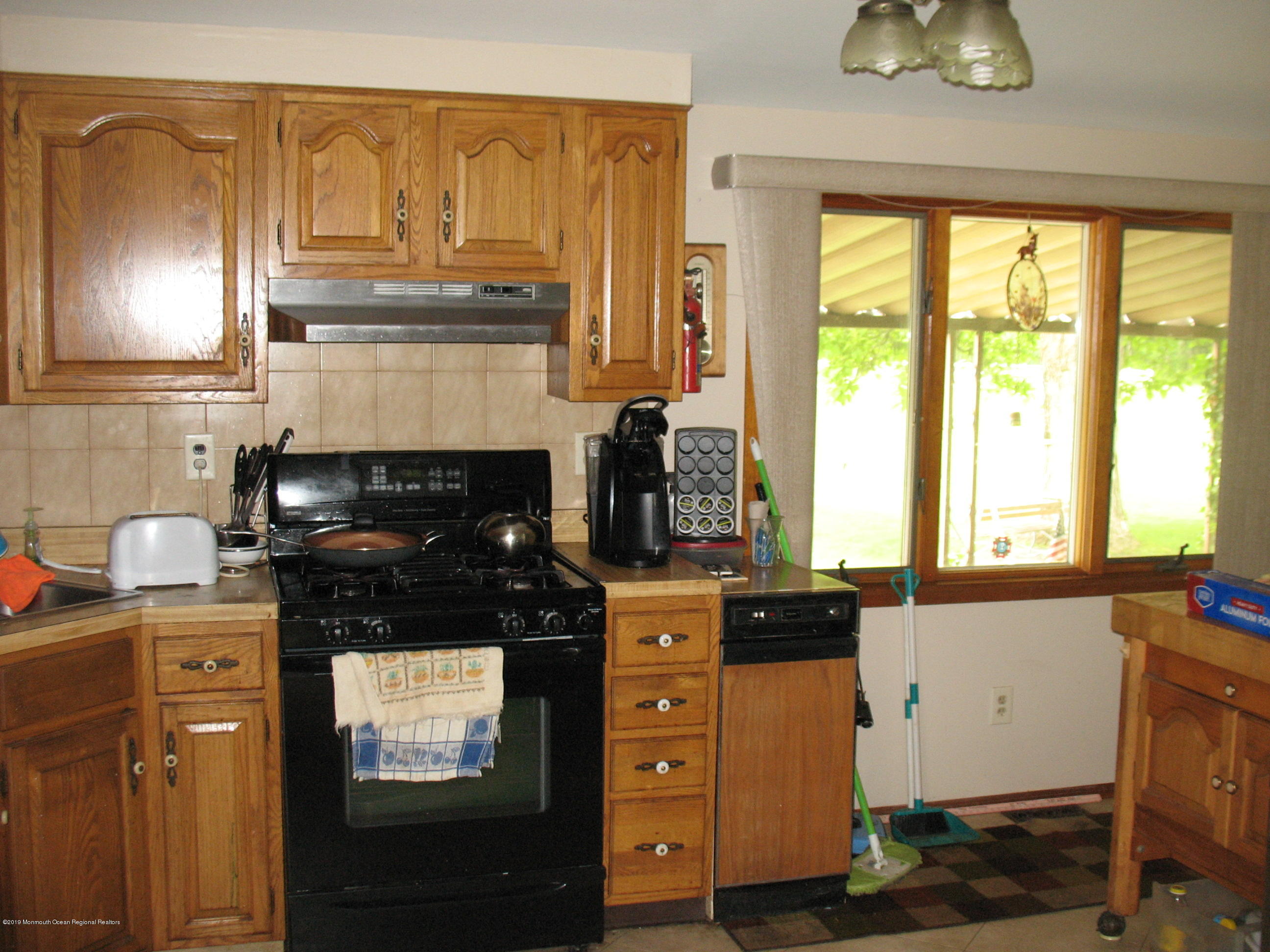 500 Oak Glen Road Howell, NJ 07731 - Photo 11 of 64 IMG_1120