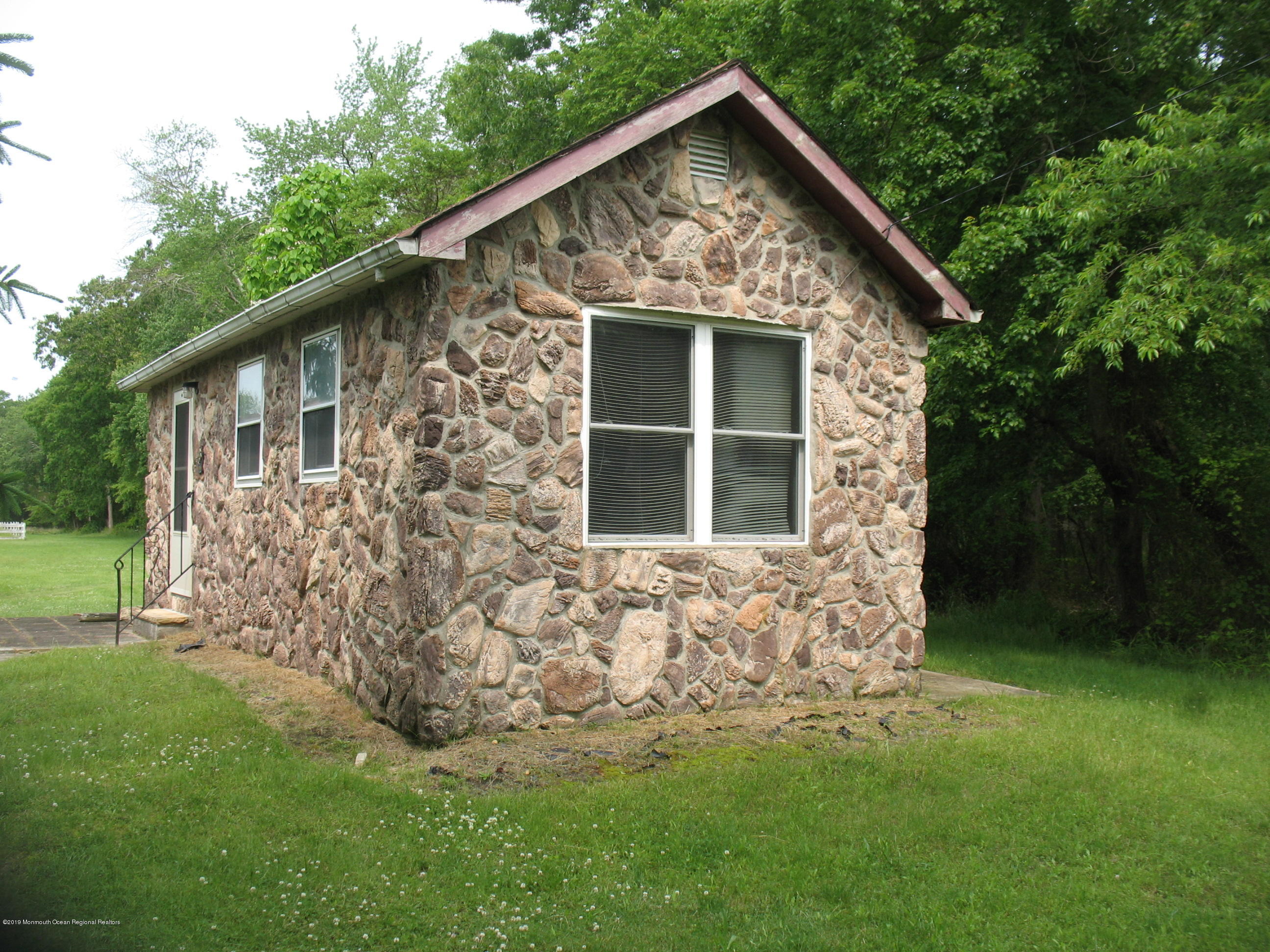 500 Oak Glen Road Howell, NJ 07731 - Photo 21 of 64 IMG_1135