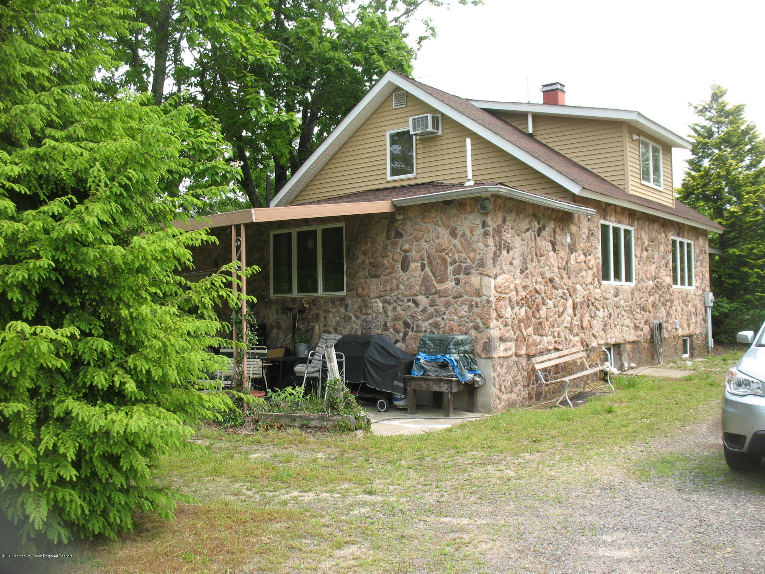 500 Oak Glen Road Howell, NJ 07731 - Photo 4 of 64 IMG_1187